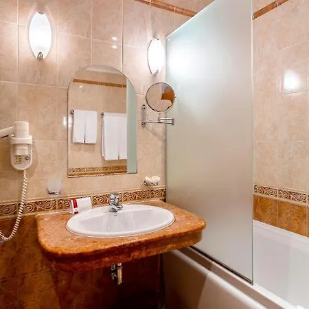 двуспален сънсет ризорт с фронтален изглед към море Apartment